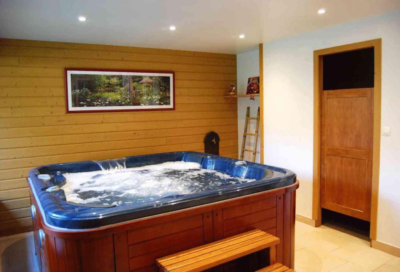 Le Clos Des Tilleuls La Vendelee Bagian luar foto