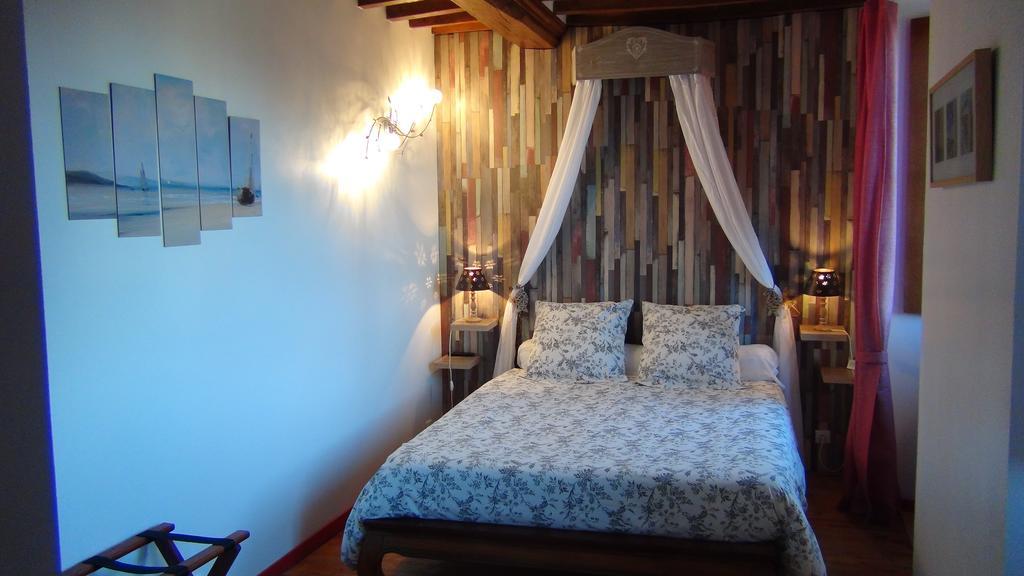 Le Clos Des Tilleuls La Vendelee Bagian luar foto